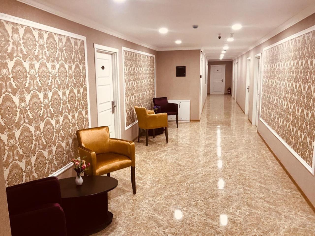 Nord West Hotel Baky Esterno foto