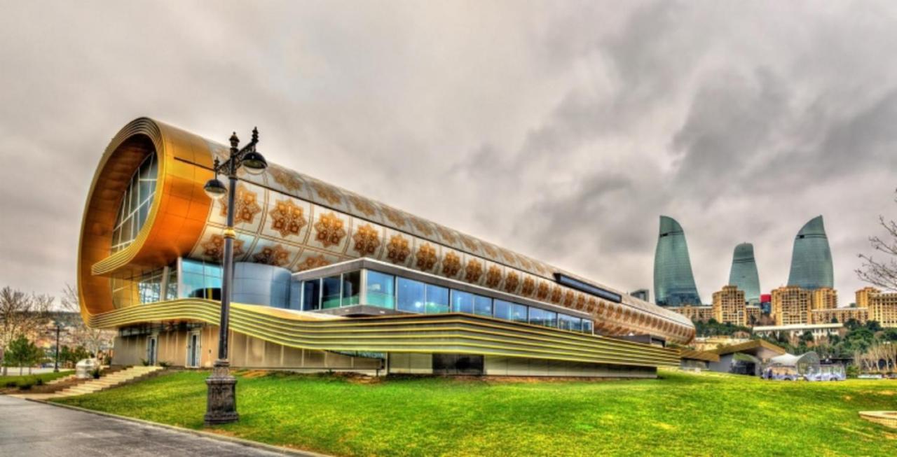 Nord West Hotel Baky Esterno foto