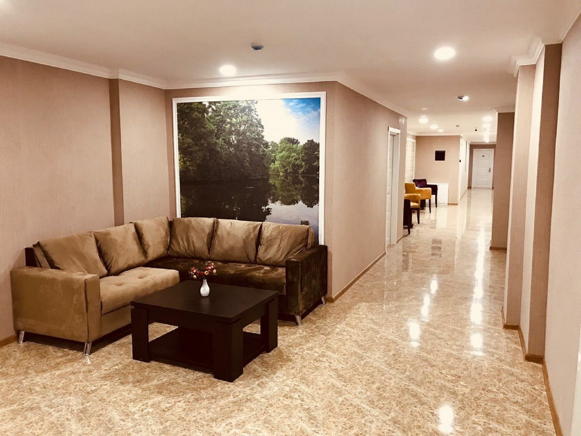 Nord West Hotel Baky Esterno foto