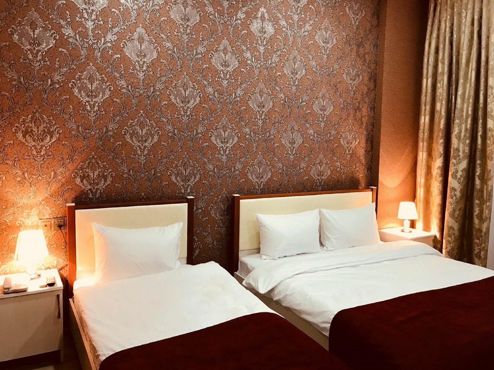 Nord West Hotel Baky Esterno foto